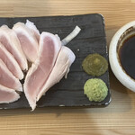 大衆立飲 もつ刺 すずき - 鳥刺しはムラあり　美味いけどね　今日は下ムラ