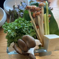 しゃぶしゃぶつかだ 渋谷スクランブルスクエア - こだわり野菜の盛り合わせ