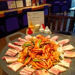 サムギョプサル 赤鍋 豚野郎  - 