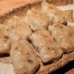 焼鳥とり泉 松山 - ■とり泉餃子