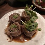 OMA - 黒毛和牛のかいわれ肉巻き