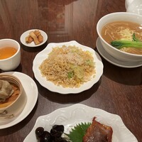 Shanghai Dining 状元樓 - 