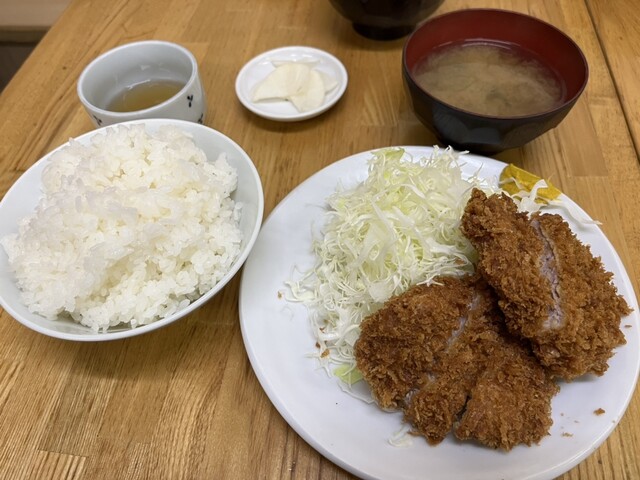 とんかつ山さき ひれかつ定食 1000円