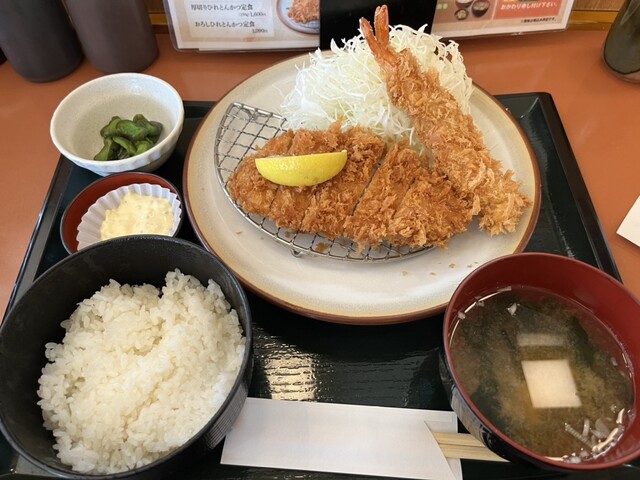 とんかつ伊勢 新宿NSビル店 海老・ロース盛合定食