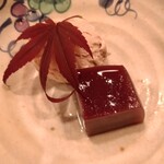 鮨 茶居庵 - ヨーカンと栗皮入アイス