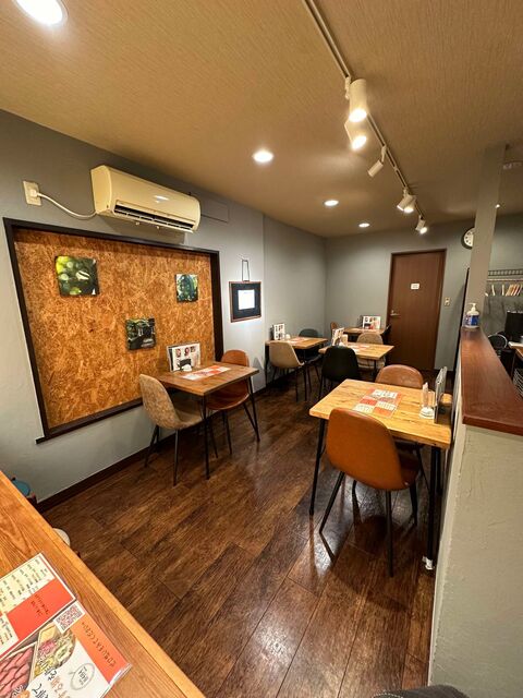 8484Dining