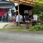 うなぎの美鶴 - 外待ちしている様子はこんな感じ