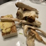 北海道焼肉 北うし - スペシャリテ松茸と和牛のソブラサーダ