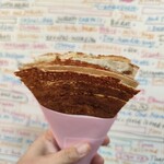 クレープ工房 - 折りたたみ方が見事！！