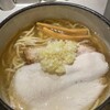 人類みな麺類とエスサワダ