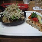AGカフェ - ハンバーグ×1.5、刻み香味野菜をのせてポン酢かけ