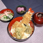 Miyoshiya - 天丼セット・ただ今、海老天もう１尾付いてます。１１００円