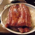 うなぎのまつ嘉 - 重なり具合も良い感じｗ