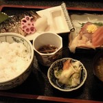 味の鰯屋 - 焼魚と刺身の定食（780円）