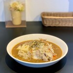 CURRY&SPACE e-two - 奄美つぶ味の肉じゃが&カレー1200円（只今の限定カレー）
