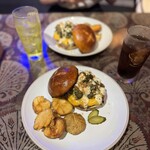 OVERWHELM HAMBURGER & BAR STAND - 