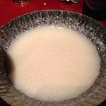 26572682 - 六品目は豆乳鍋に金目鯛とお野菜ほりこんで食べました！
                    金目鯛写真撮るの忘れてたかも
                    