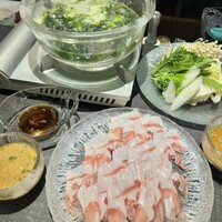 創作料理と宝石鍋しゃぶしゃぶ 宝泉 - 