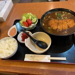 手打ちうどん 丸亀 - "カツカレーうどん"1,250円と"ライス"220円♪
