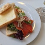 ポジティブカフェ - サーモンサンド