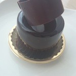 アシッドラシーヌ - 濃厚チョコムースとフランボワーズクリームの、ラクテ500円