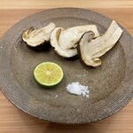 柚木元 - 焼き松茸