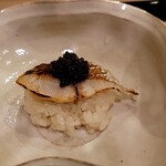 馬車道 大かわ - 鯵の飯蒸し