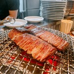 炭火焼肉ホルモンさわいし - 