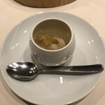 アカトゥーイ - 