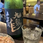 九頭龍蕎麦 - ロックでいただく日本酒。暑い夏にはピッタリ