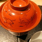 ぎんざ 一二岐 - お椀も鳥獣戯画です　欲しいなぁ。。