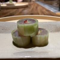 温石 - 鯵の胡瓜巻き、梅肉