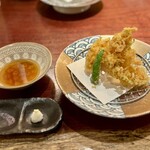 手酌割烹 てら田 - 桜海老と帆立のかき揚げ