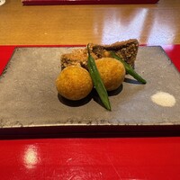 賛否両論 名古屋 - かぼちゃとくるみの揚げまんじゅうとジャンボ椎茸のおかき揚げ