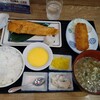 磯丸水産 - 厚切り甘塩鮭定食