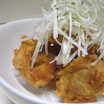 Yamagoya - 鶏もも肉のから揚げ中華風￥400