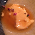 虎白 - 先付：雲丹豆腐　山葵餡