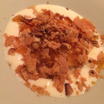 虎白 - 黒糖アイス・焦がし砂糖ゼリー・シェリー酒スープ　揚げ湯葉