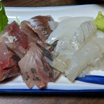 さすけ食堂 - 鯵刺身盛り合わせ（鯵、えんがわ、いか）