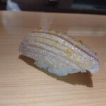 鮨 草平 - カスゴ  柚子の香り付け