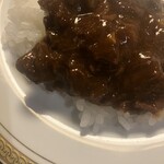 洋食 つばき - 牛肉ゴロゴロカレー