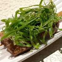 銀座 焼 新潟屋 - 霜降り牛タン串