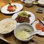 牛たん料理 閣 初恋通り店 - 
