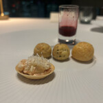 Restaurant Bellustar - イカ人参のチーズタルト　チーズボール　カシススープ