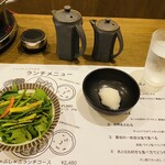 シャブシャブ アキラ - ランチサラダは今ひとつ(^◇^;)