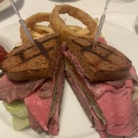 ウルフギャング・ステーキハウス シグニチャー - 