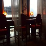 御膳房 - 窓際カウンター席