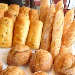 レストラン タテル ヨシノ 銀座 - ３種類のパン(追加分)