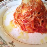 OSTERIA  SERENO - トマトとモッツァレラチーズ