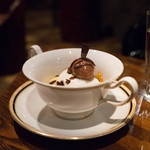 横浜うかい亭 - ビターチョコレートのパルフェ